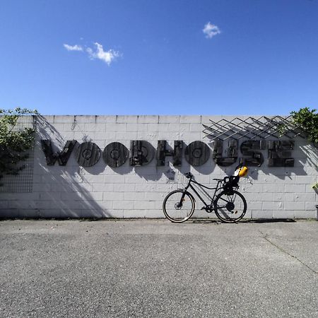 La Cordata Accommodation - Woodhouse Bike Hotel Cinisello Balsamo Exteriér fotografie