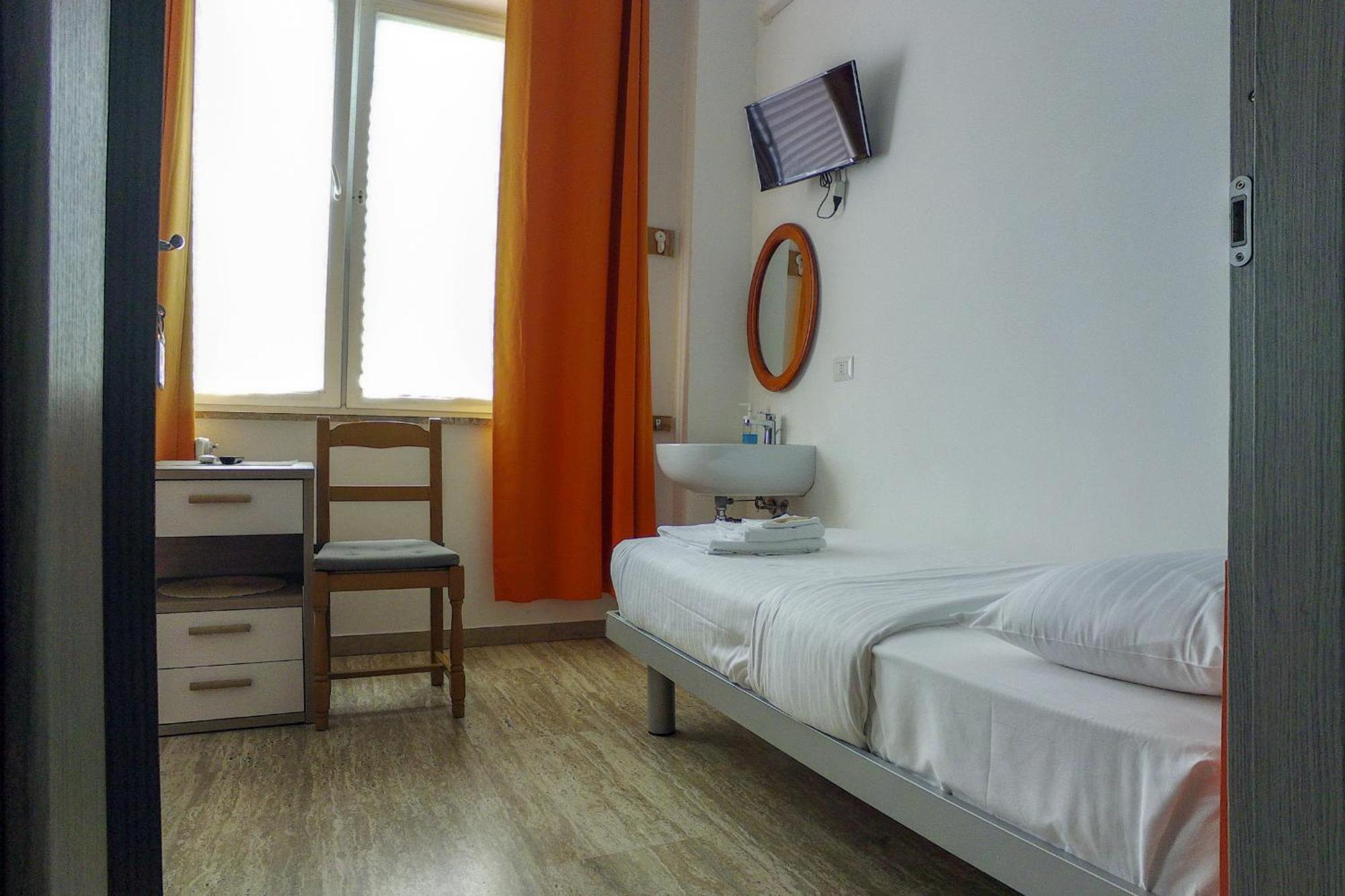 La Cordata Accommodation - Woodhouse Bike Hotel Cinisello Balsamo Exteriér fotografie